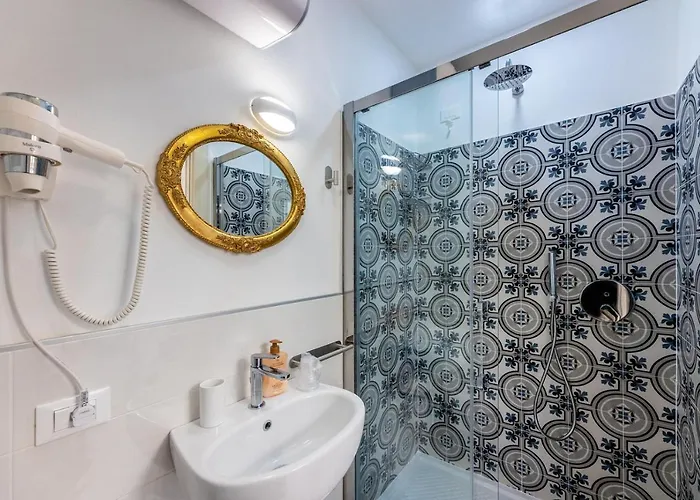 San Giovanni Pensión 3*